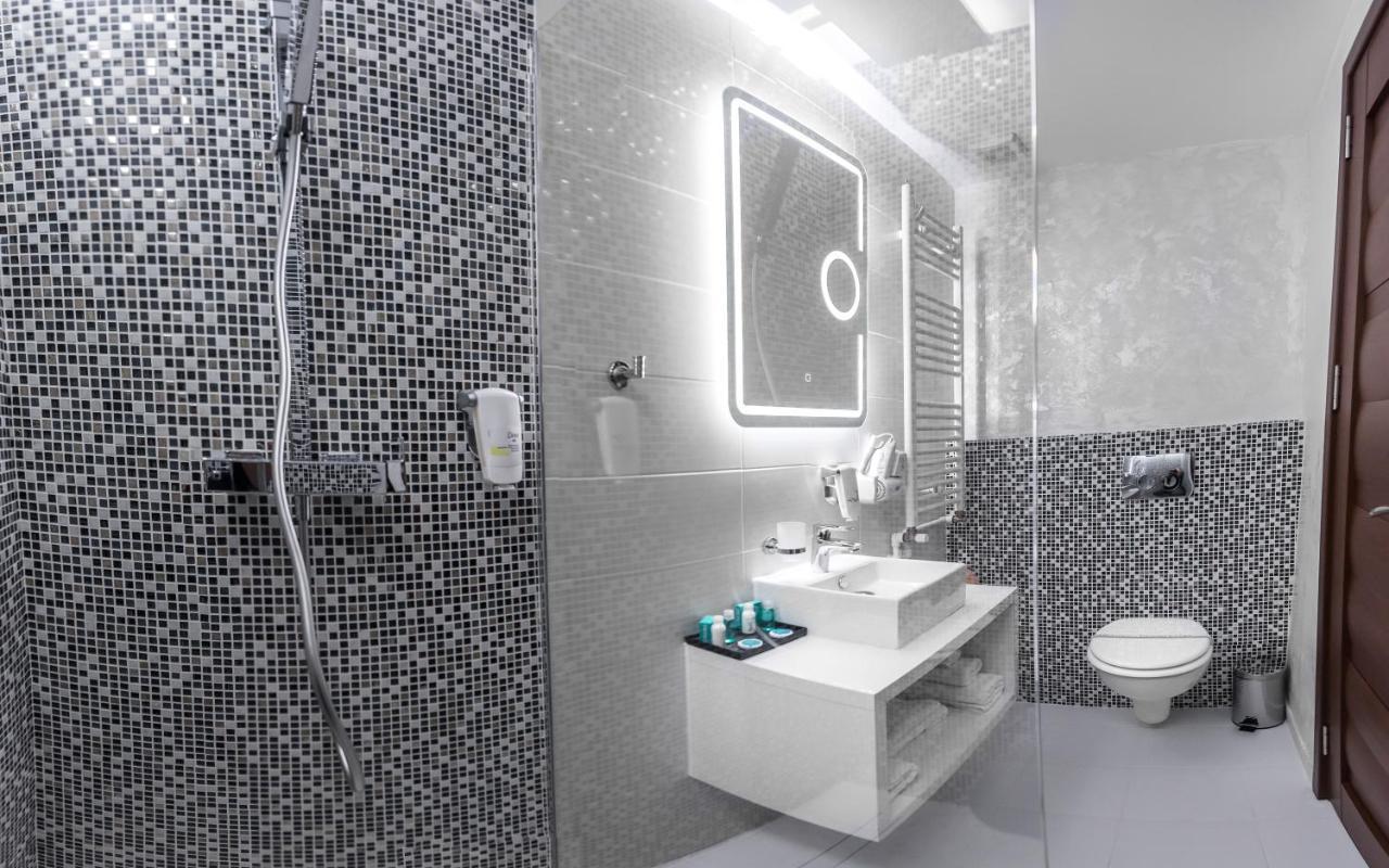 Km Zero - Hotel 3*